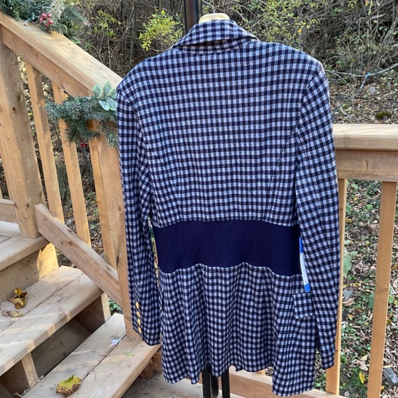 CAbi Blazer - Picture 3 of 6